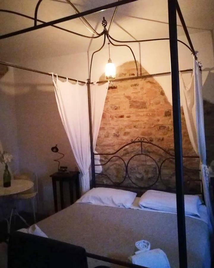 B&B Al Castello Fabro Dış mekan fotoğraf